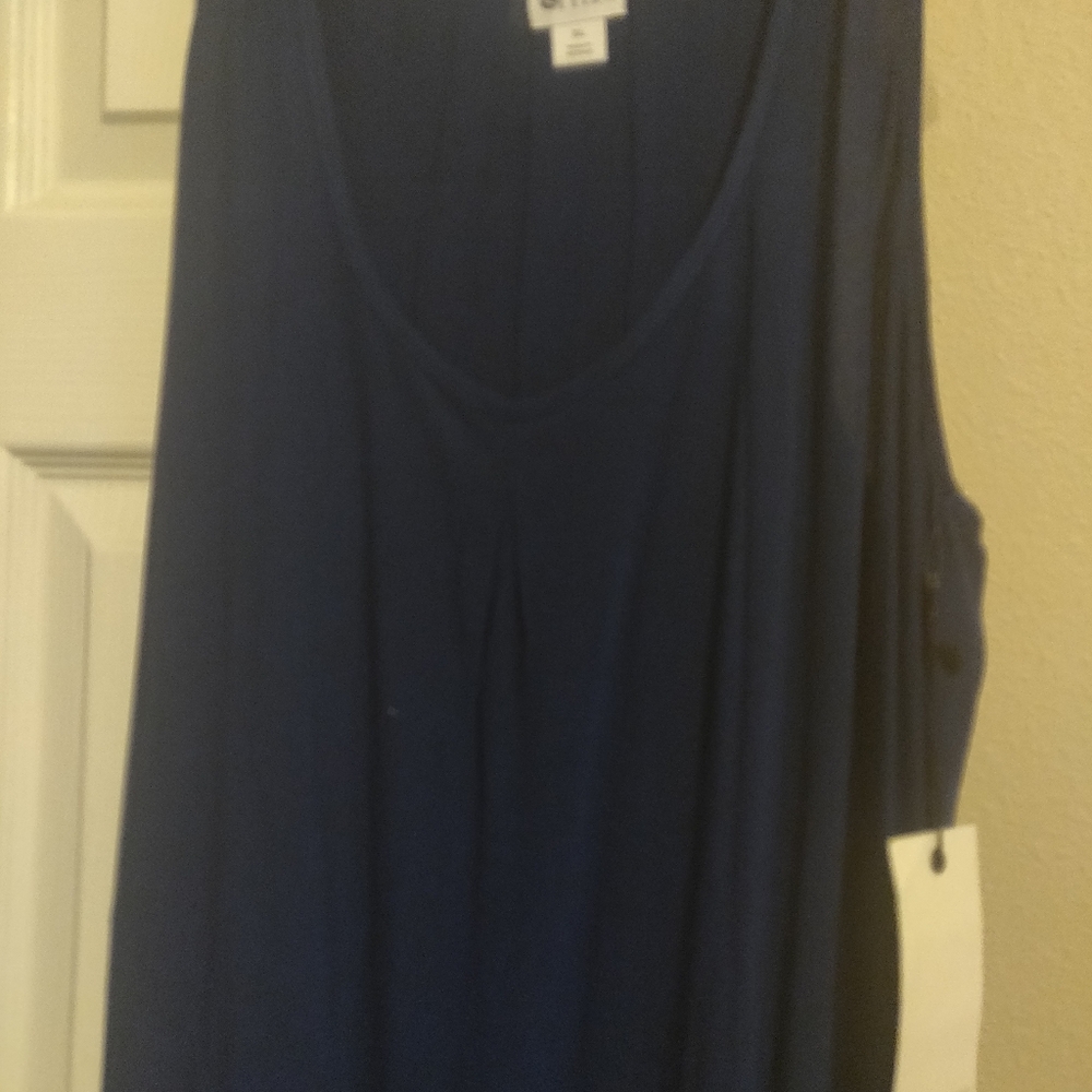 Dress - Picture 3 of 3